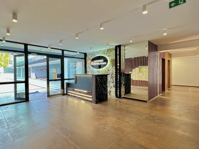 Unirii, 4 camere cu  2 parcari